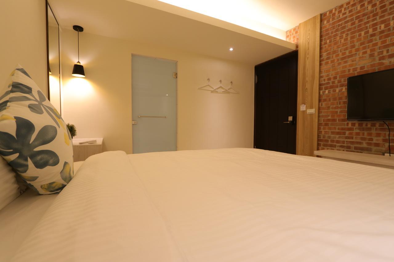 Flora Inn Тайнань Экстерьер фото