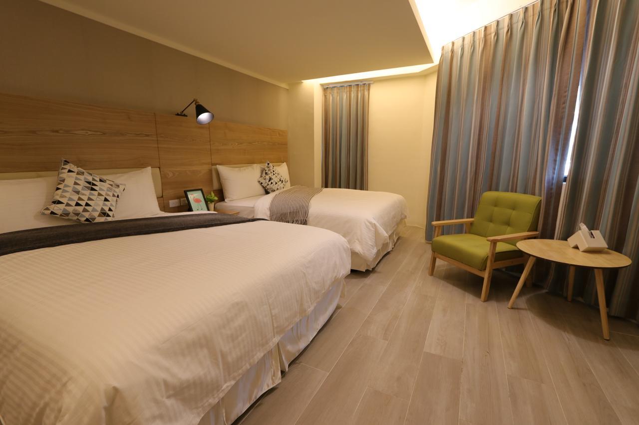 Flora Inn Тайнань Экстерьер фото