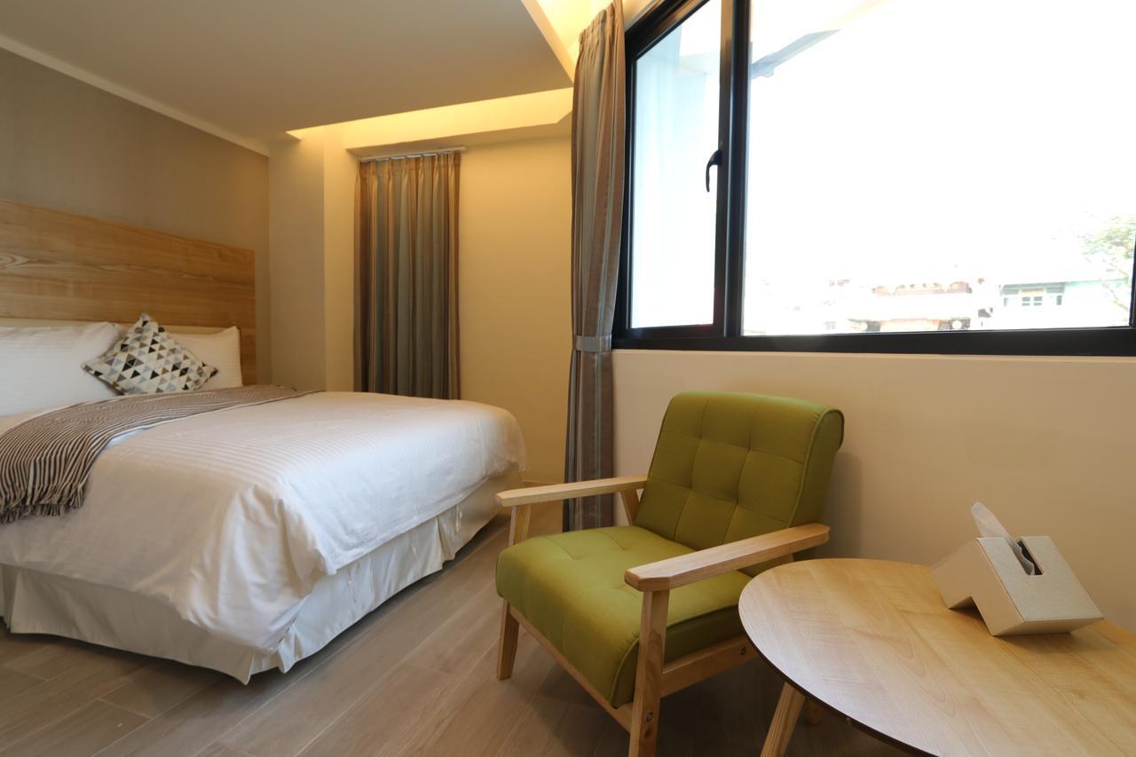 Flora Inn Тайнань Экстерьер фото